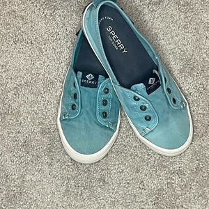 Sperry sneakers distressed blue color size 7